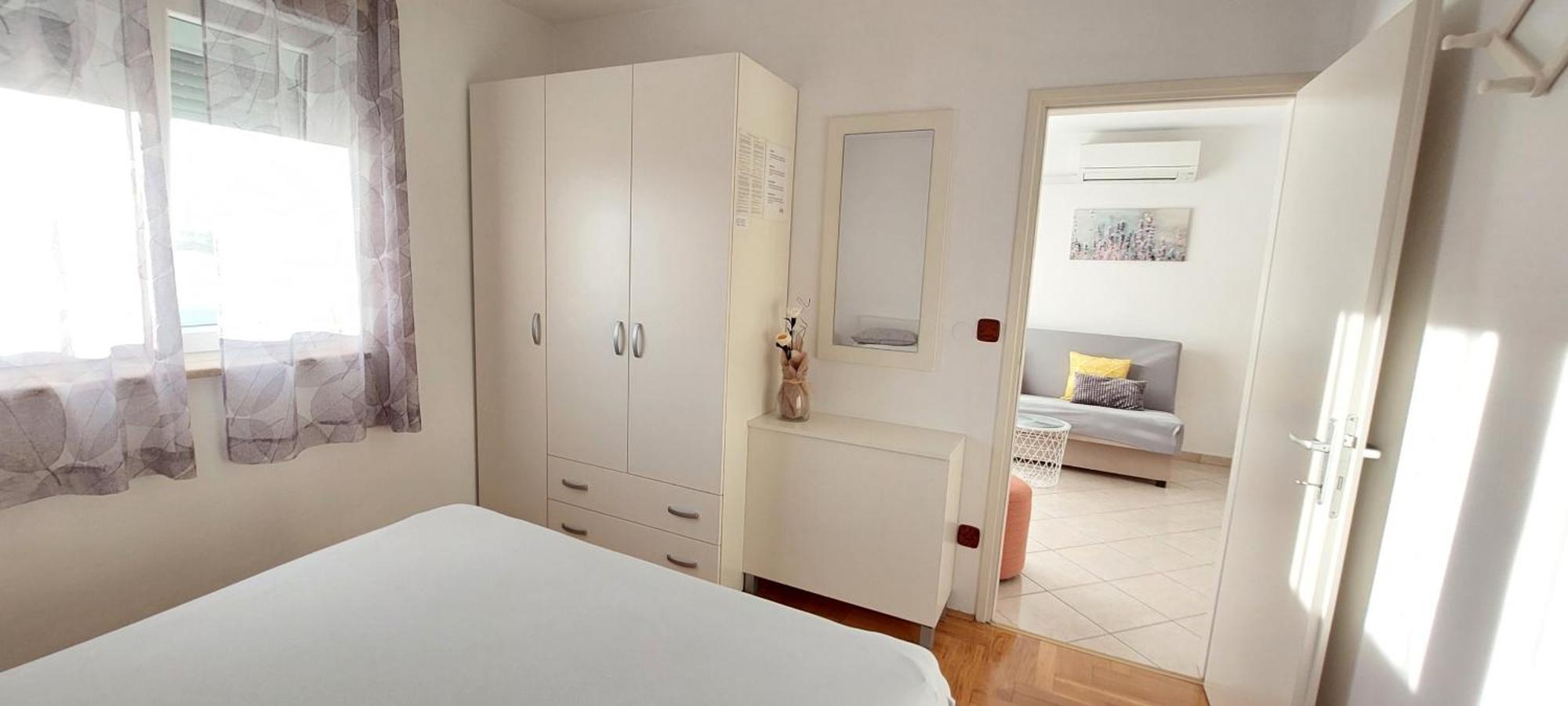 Apartment Ivana,Mali Maj โปเรช ภายนอก รูปภาพ