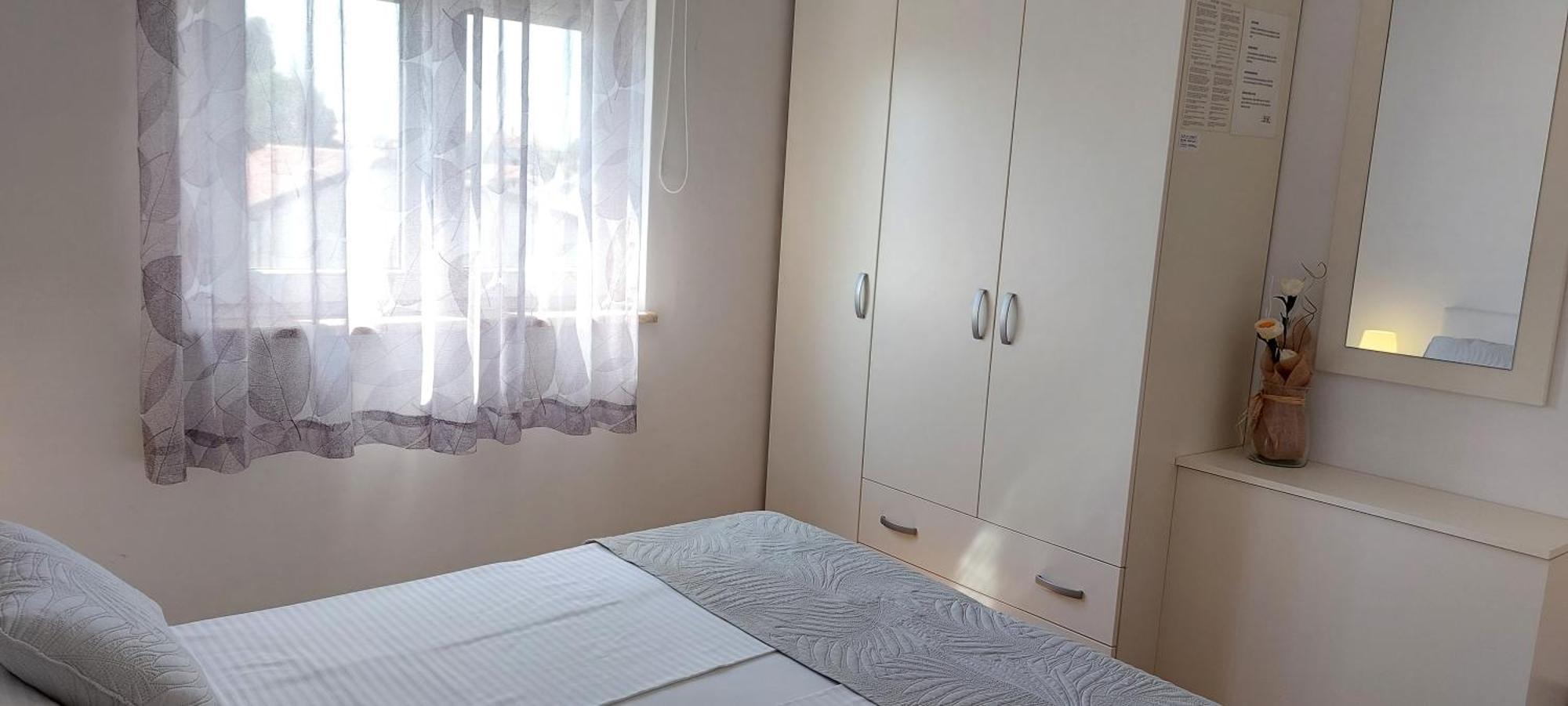 Apartment Ivana,Mali Maj โปเรช ภายนอก รูปภาพ